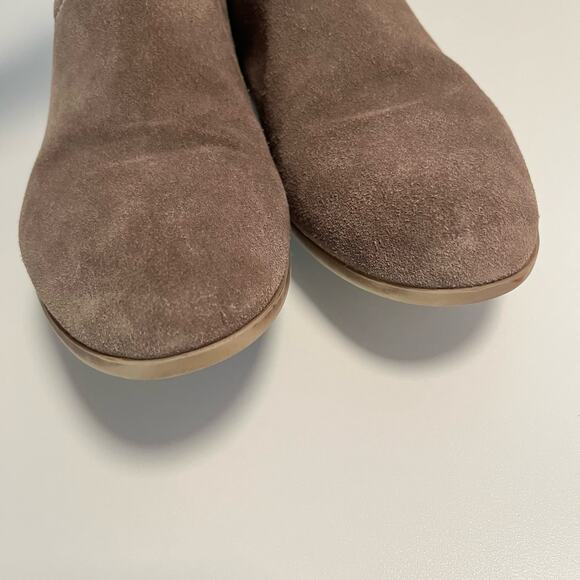 Frye & Co Bootie Size 8.5 Sarah Shortie Suede Leather Tan Pull On Ankle Boot - Picture 7 of 10